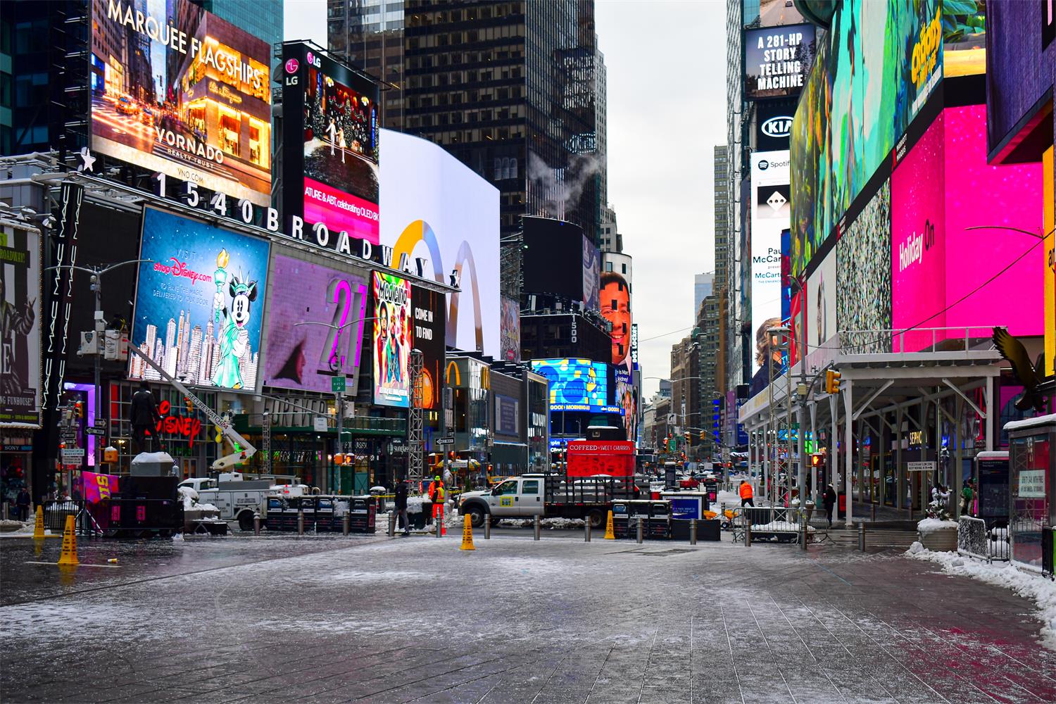 BB贝博显示知识锦集：户外LED显示屏如何避免光污染